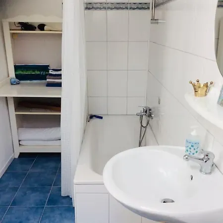 Schoene In Suedlage Mit Terrasse דירה פפנבורג